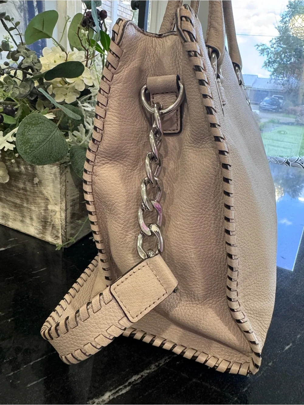 🤎Michael Kors Hamilton Whipped Leather Large Satchel Shoulder Bag – Light Taupe